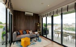 Stratton Green (D28), Terrace #498682191